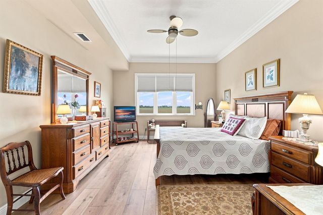 21 HARBOUR ISLE Drive W 302, Fort Pierce, FL 34949
