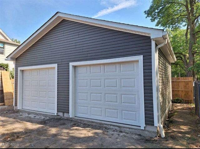 1431 Rowley Avenue, Cleveland, OH 44109