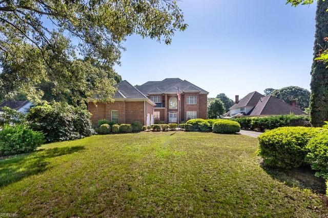1711 Tyndall Point RD, Gloucester Point, VA 23062