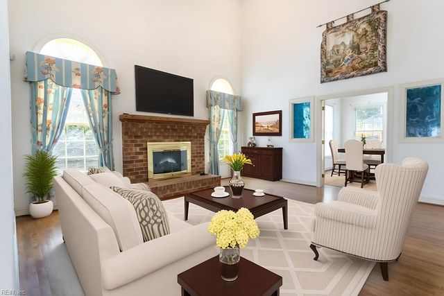 1711 Tyndall Point RD, Gloucester Point, VA 23062