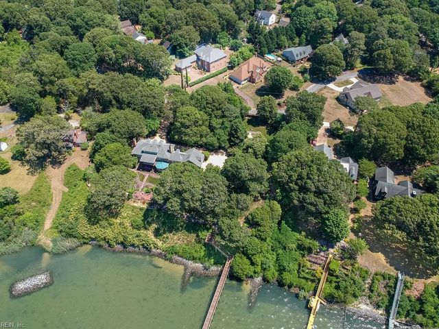 1711 Tyndall Point RD, Gloucester Point, VA 23062