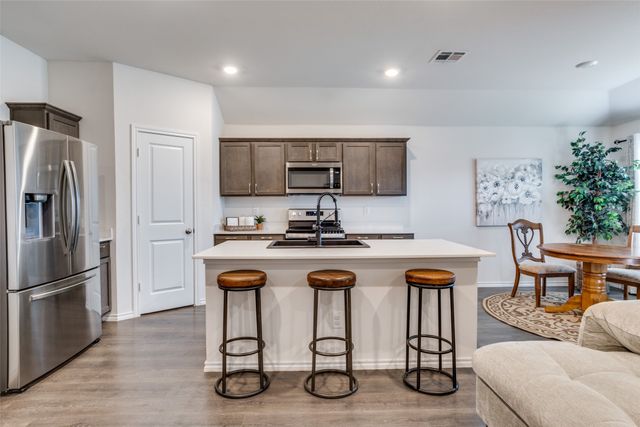 819 Twin Edge Drive, Royse City, TX 75189