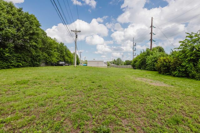 513 EDGEWOOD Drive, Nicholasville, KY 40356