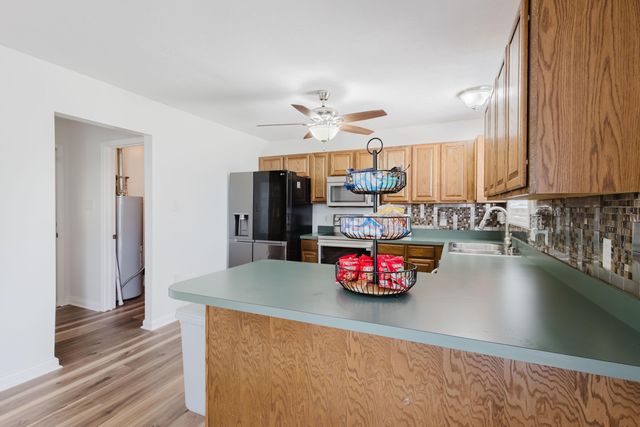 513 EDGEWOOD Drive, Nicholasville, KY 40356
