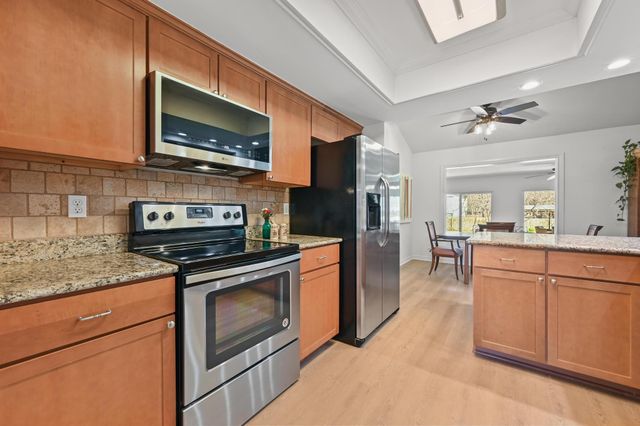 601 Deepwood DR, Round Rock, TX 78681