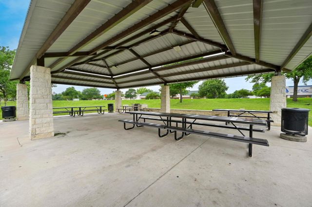 601 Deepwood DR, Round Rock, TX 78681