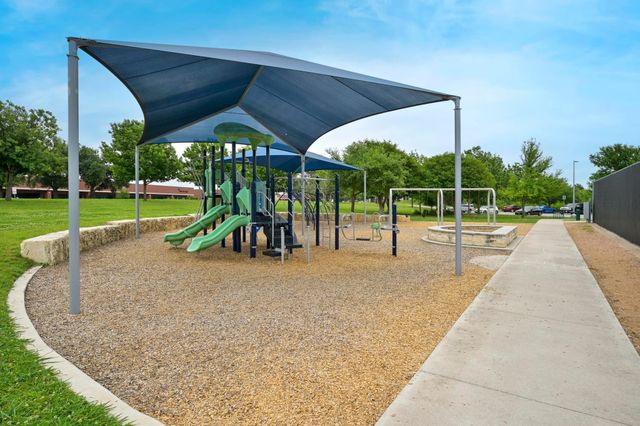 601 Deepwood DR, Round Rock, TX 78681