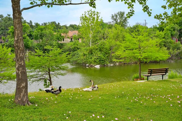 601 Deepwood DR, Round Rock, TX 78681