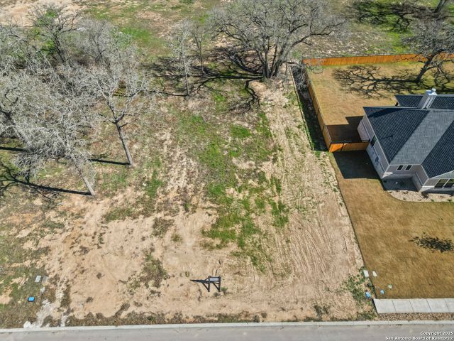 173 W MAGNOLIA CIRCLE, La Vernia, TX 78121