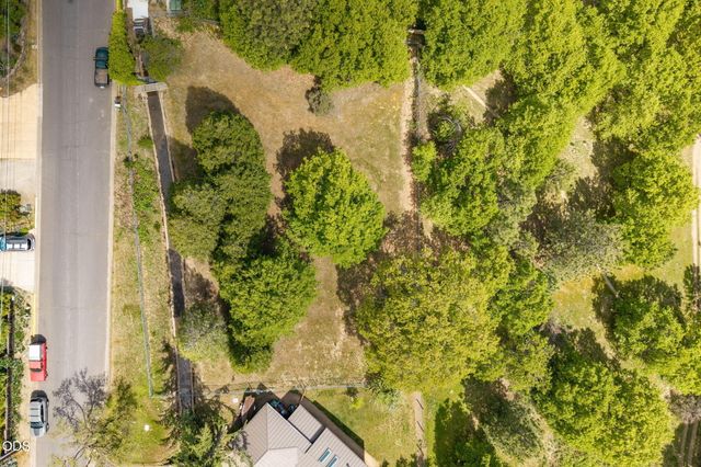 Terrace Street, Ashland, OR 97520