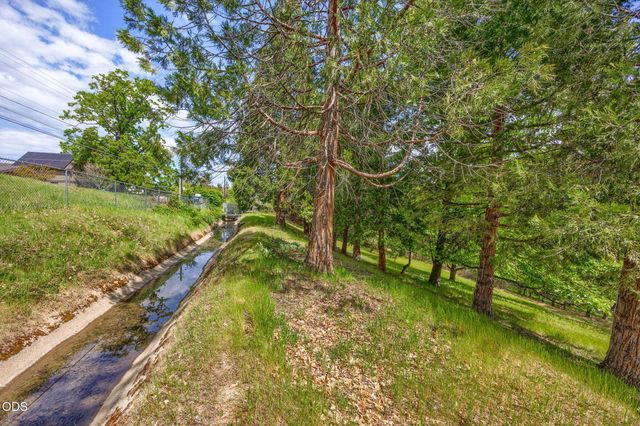 Terrace Street, Ashland, OR 97520