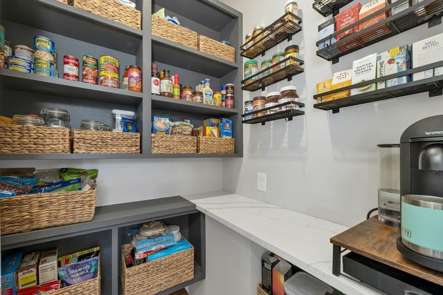45 Artwill Avenue, Portsmouth, NH 03801