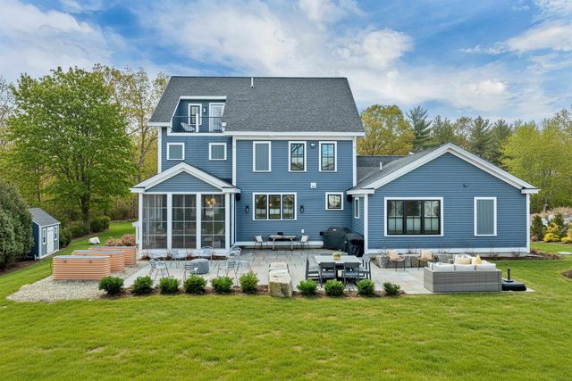 45 Artwill Avenue, Portsmouth, NH 03801