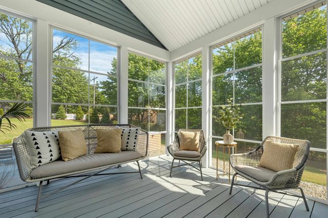 45 Artwill Avenue, Portsmouth, NH 03801