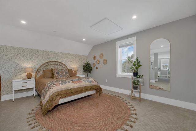 45 Artwill Avenue, Portsmouth, NH 03801