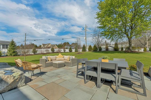 45 Artwill Avenue, Portsmouth, NH 03801