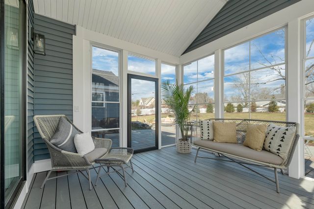 45 Artwill Avenue, Portsmouth, NH 03801