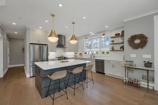 45 Artwill Avenue, Portsmouth, NH 03801