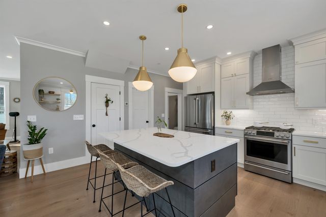 45 Artwill Avenue, Portsmouth, NH 03801