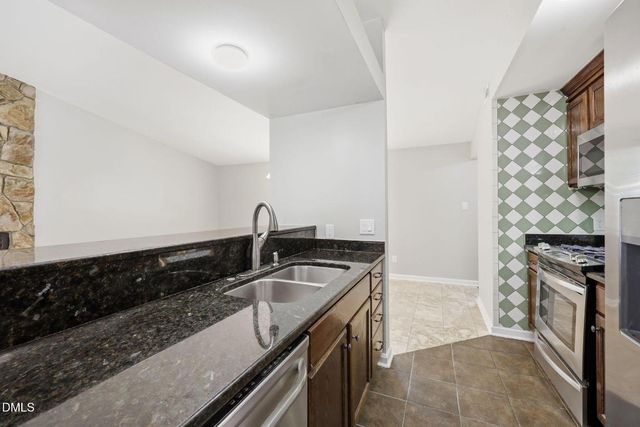 3909 Old Creek Court, Raleigh, NC 27604