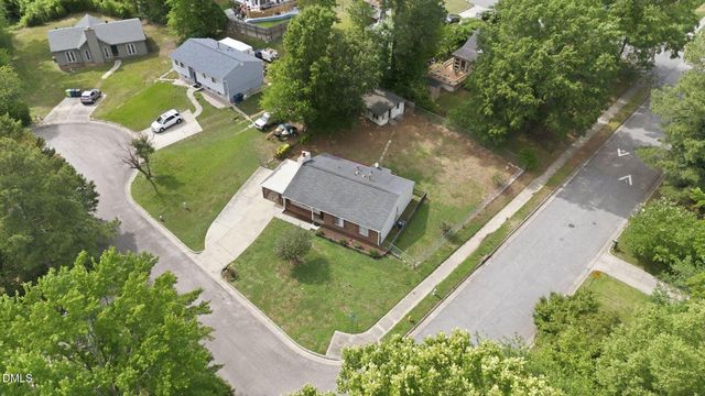3909 Old Creek Court, Raleigh, NC 27604