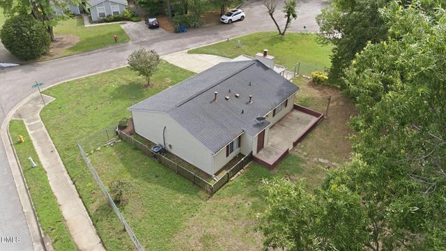 3909 Old Creek Court, Raleigh, NC 27604