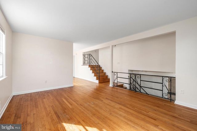 4208 16TH ST NW, Washington, DC 20011