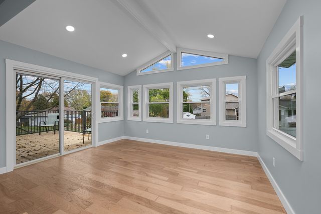 4029 Denniston Court, Bettendorf, IA 52722