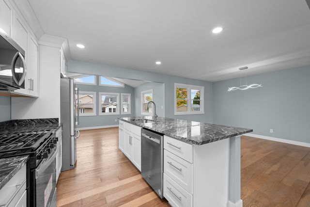 4029 Denniston Court, Bettendorf, IA 52722