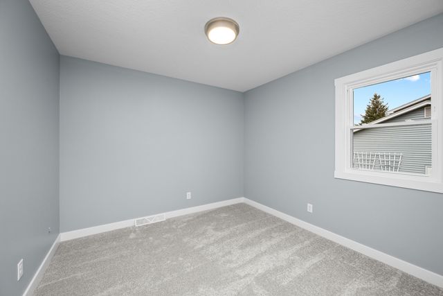 4029 Denniston Court, Bettendorf, IA 52722