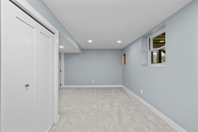 4029 Denniston Court, Bettendorf, IA 52722