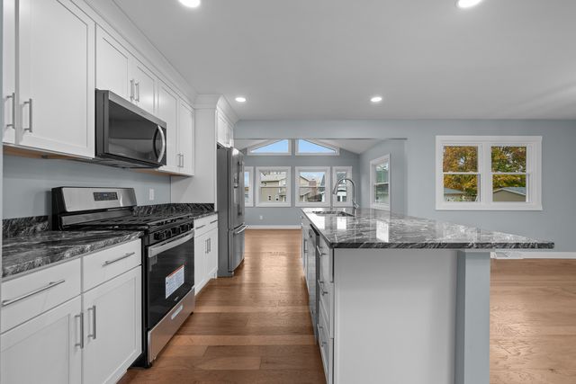 4029 Denniston Court, Bettendorf, IA 52722