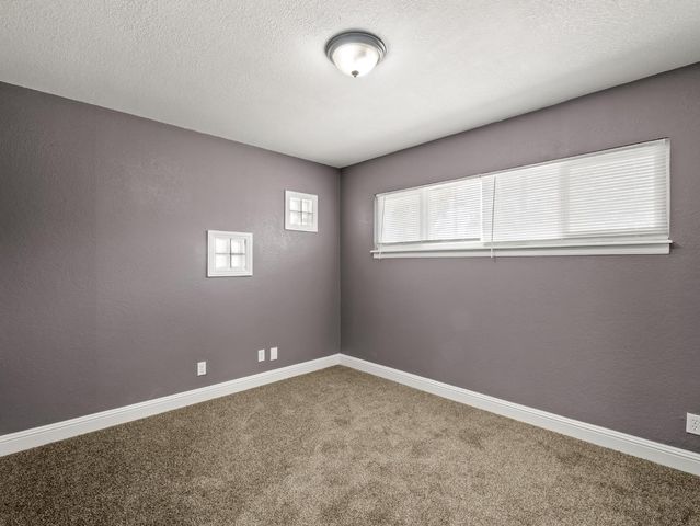 948 W Gettysburg Avenue, Fresno, CA 93705