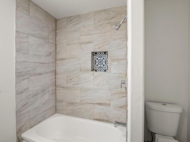 948 W Gettysburg Avenue, Fresno, CA 93705