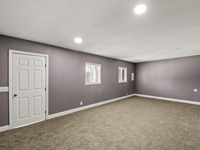 948 W Gettysburg Avenue, Fresno, CA 93705