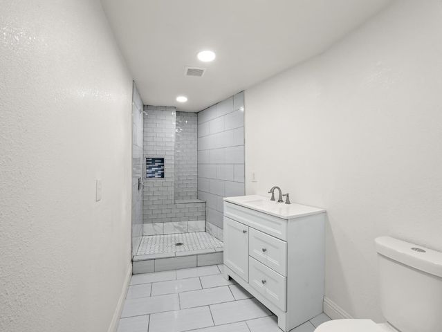 948 W Gettysburg Avenue, Fresno, CA 93705