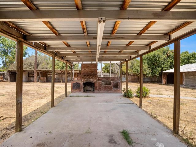 948 W Gettysburg Avenue, Fresno, CA 93705