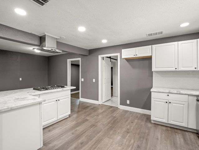 948 W Gettysburg Avenue, Fresno, CA 93705