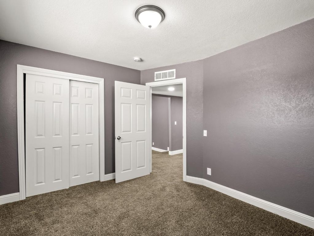 Image 17 of property listing at 948 W Gettysburg Avenue, Fresno, CA 93705
