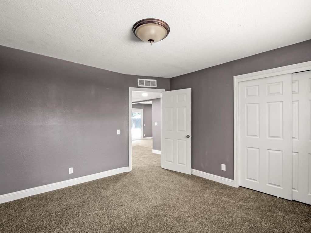 Image 22 of property listing at 948 W Gettysburg Avenue, Fresno, CA 93705