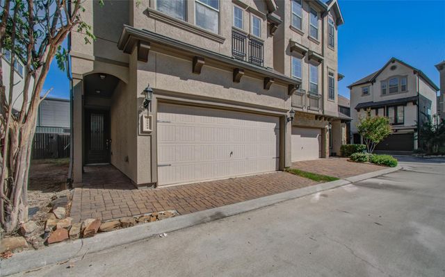 10804 Brittmoore Oaks Place, Houston, TX 77043