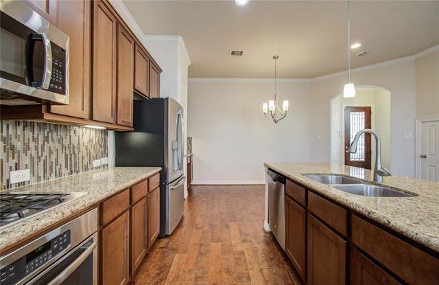 10804 Brittmoore Oaks Place, Houston, TX 77043