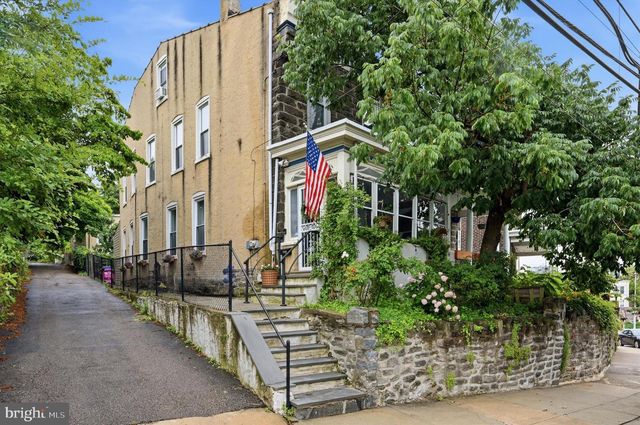 5199 RIDGE AVE, Philadelphia, PA 19128