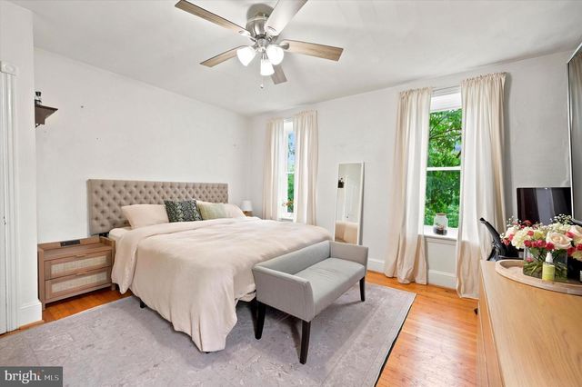 5199 RIDGE AVE, Philadelphia, PA 19128