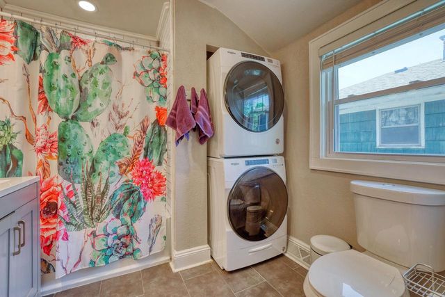 7301 Bluemound ROAD, Milwaukee, WI 53213