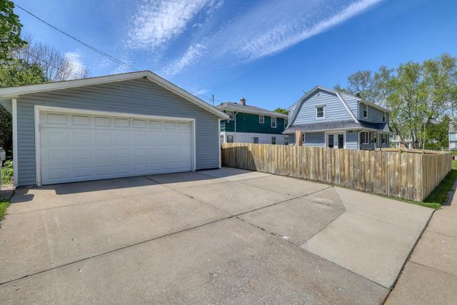 7301 Bluemound ROAD, Milwaukee, WI 53213