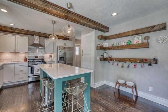 7301 Bluemound ROAD, Milwaukee, WI 53213