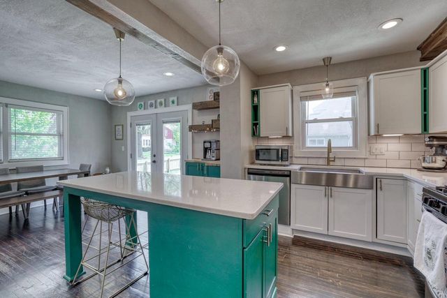 7301 Bluemound ROAD, Milwaukee, WI 53213