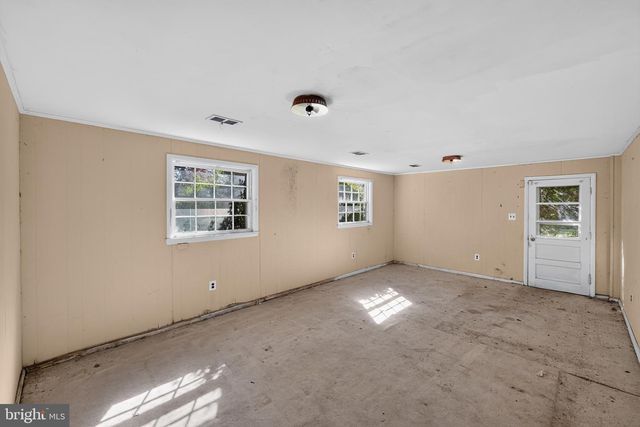 1917 GLENDORA DR, District Heights, MD 20747