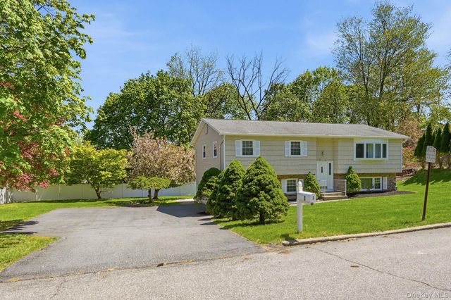 1 Muir Lane, New City, NY 10956